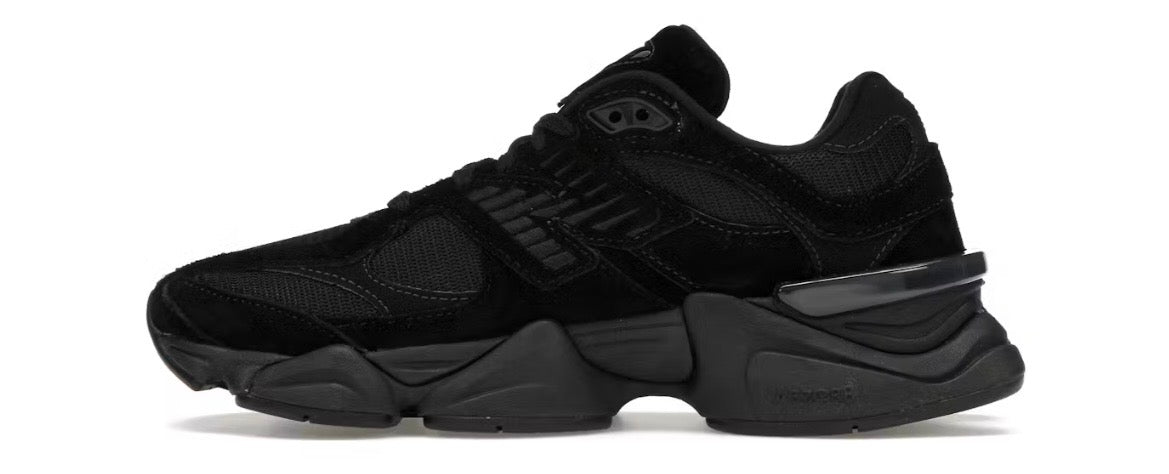 New Balance 9060 Triple Black