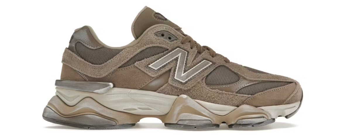 New Balance 9060 Mushroom